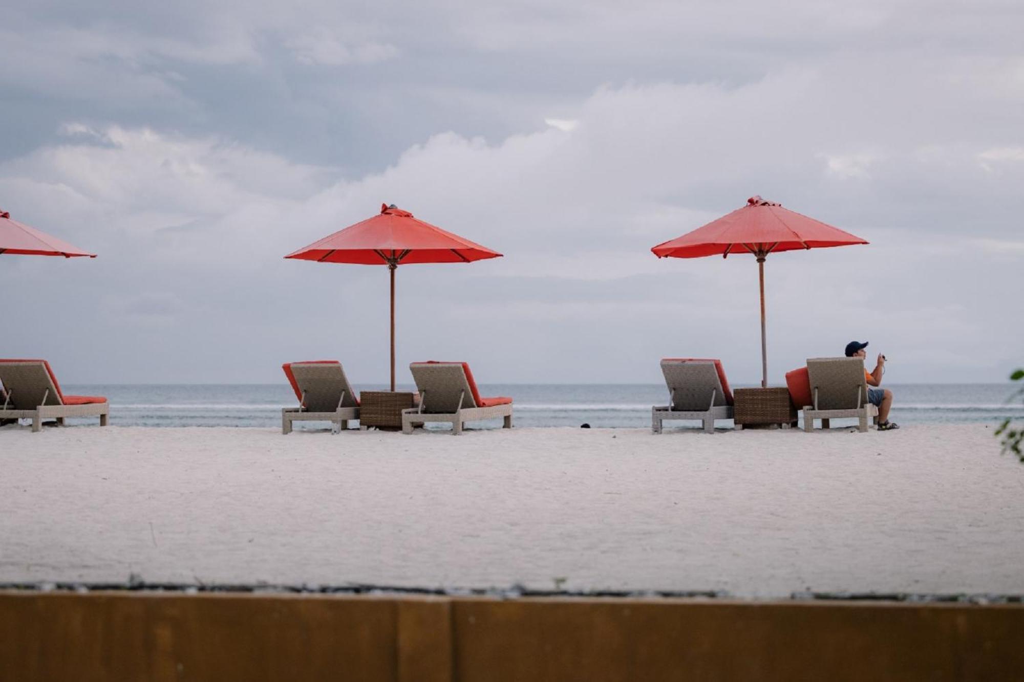 Hotel Ombak Sunset Gili Trawangan Esterno foto