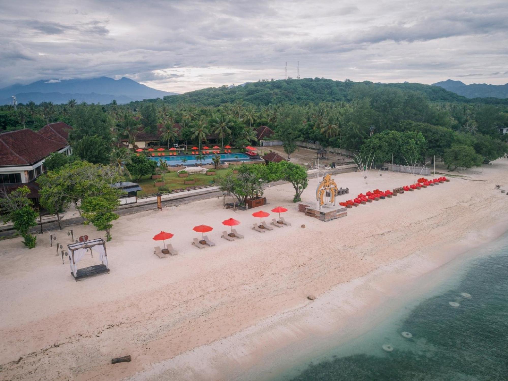 Hotel Ombak Sunset Gili Trawangan Esterno foto